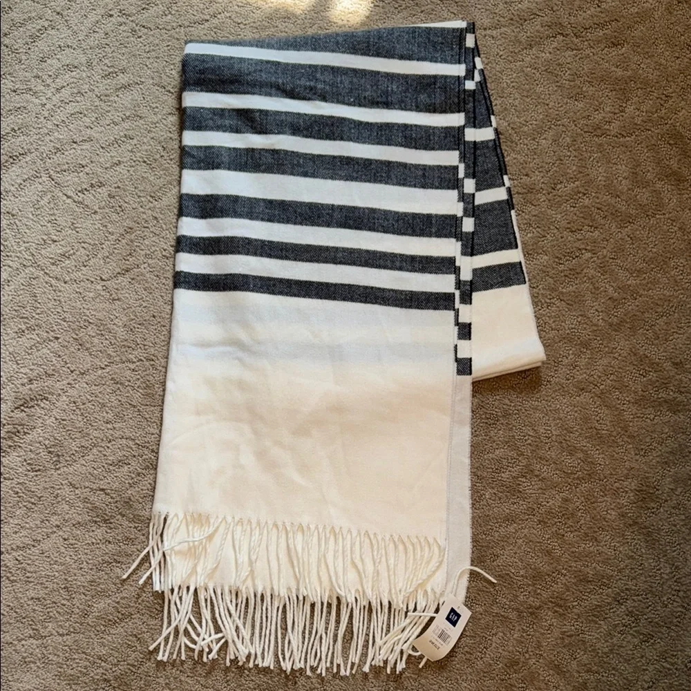 Striped Black and White Throw scarf/wrap